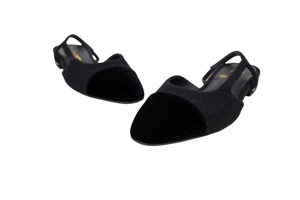 Chanel Black Cap-Toe Slingbacks Felt and Velvet Gold Hardware Size 38